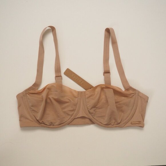NWT Skims No Show Molded Unlined Balconette Underwire Bra in Clay sz 36B - Picture 3 of 5